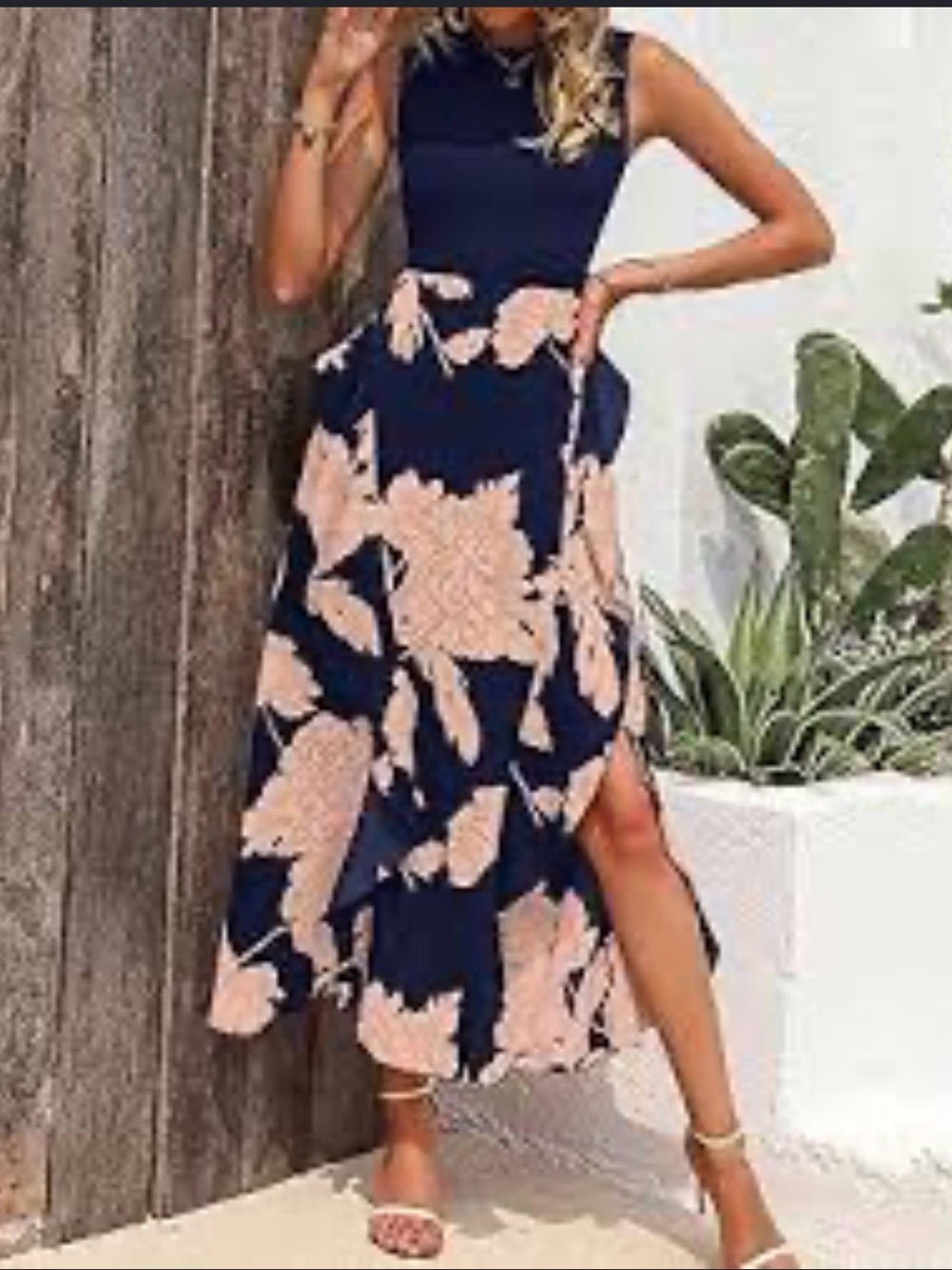 NWT BTFBM Crewneck Floral Midi Dress